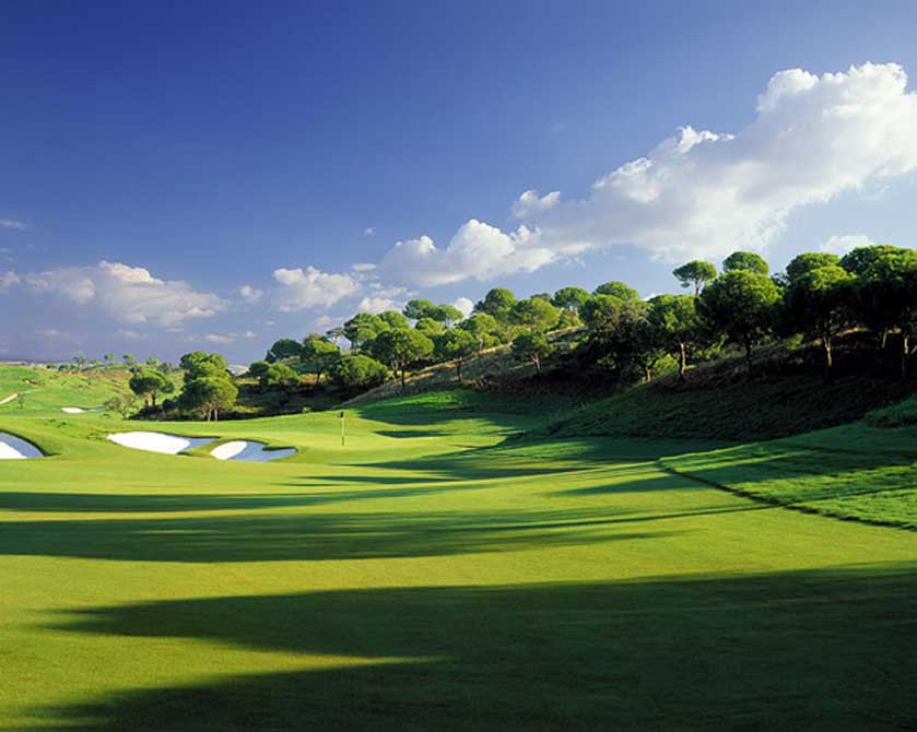 https://golftravelpeople.com/wp-content/uploads/2019/04/Monte-Rei-Golf-Club-5.jpg