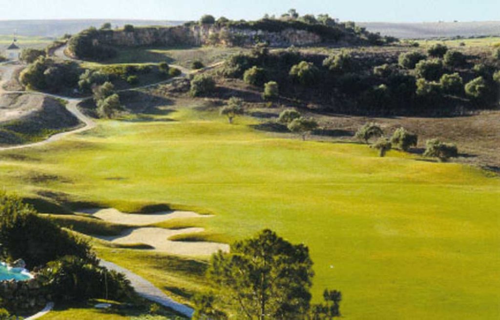 https://golftravelpeople.com/wp-content/uploads/2019/04/Montecastillo-Golf-Club-6-1024x655.jpg
