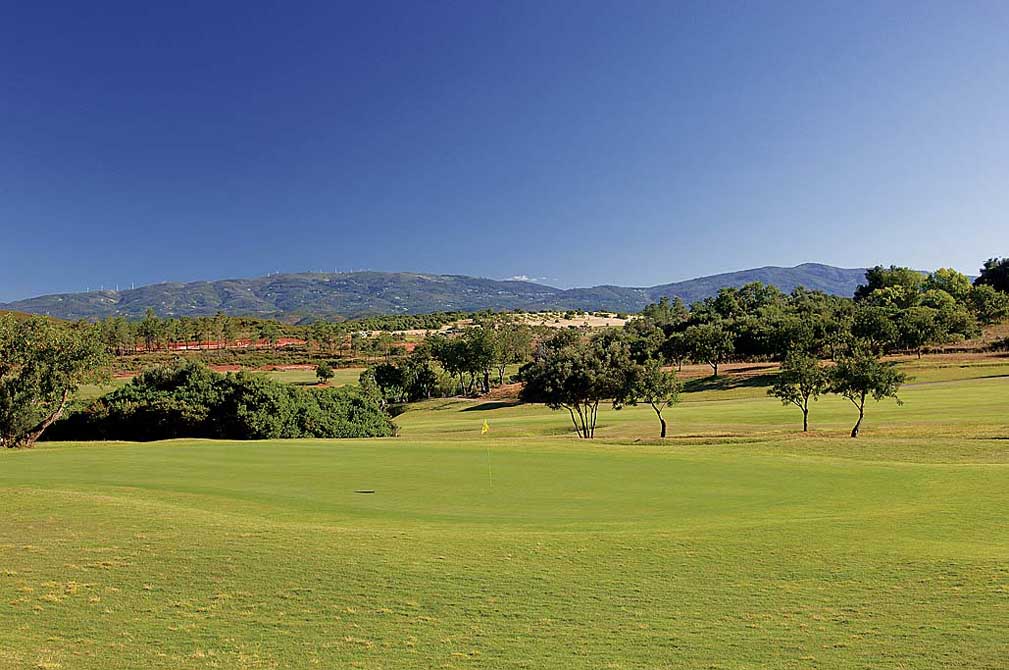 best time to golf alone los lagos golf course