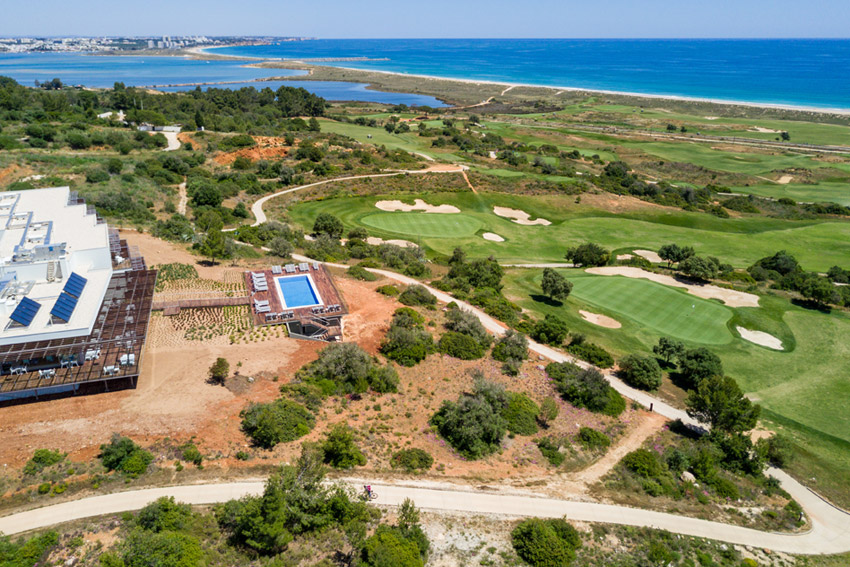 https://golftravelpeople.com/wp-content/uploads/2019/04/Onyria-Palmares-Beach-House-Hotel-New-3.jpg