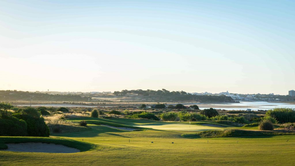 https://golftravelpeople.com/wp-content/uploads/2019/04/Onyria-Palmares-Golf-Club-Lagos-Algarve-Portugal-12-min-1024x576.jpg
