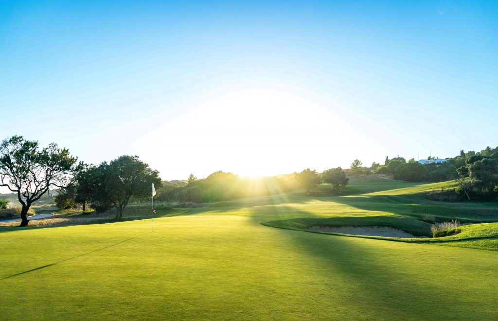 https://golftravelpeople.com/wp-content/uploads/2019/04/Onyria-Palmares-Golf-Club-Lagos-Algarve-Portugal-23-min-1024x660.jpg
