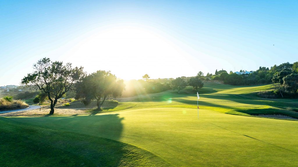 https://golftravelpeople.com/wp-content/uploads/2019/04/Onyria-Palmares-Golf-Club-Lagos-Algarve-Portugal-24-min-1024x576.jpg