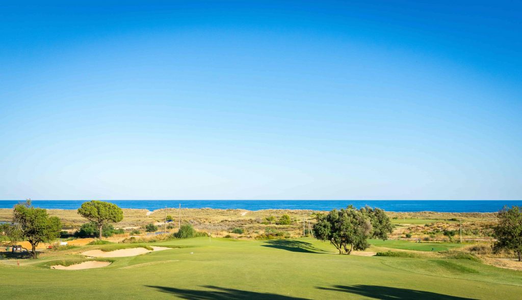 https://golftravelpeople.com/wp-content/uploads/2019/04/Onyria-Palmares-Golf-Club-Lagos-Algarve-Portugal-28-min-1024x590.jpg