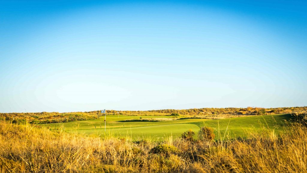 https://golftravelpeople.com/wp-content/uploads/2019/04/Onyria-Palmares-Golf-Club-Lagos-Algarve-Portugal-36-min-1024x579.jpg