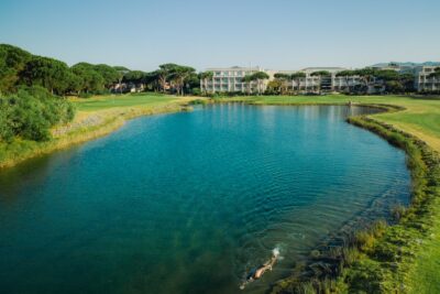 https://golftravelpeople.com/wp-content/uploads/2019/04/Onyria-Quinta-da-Marinha-Golf-Club-Cascais-Lisbon-Portugal-18-400x267.jpg