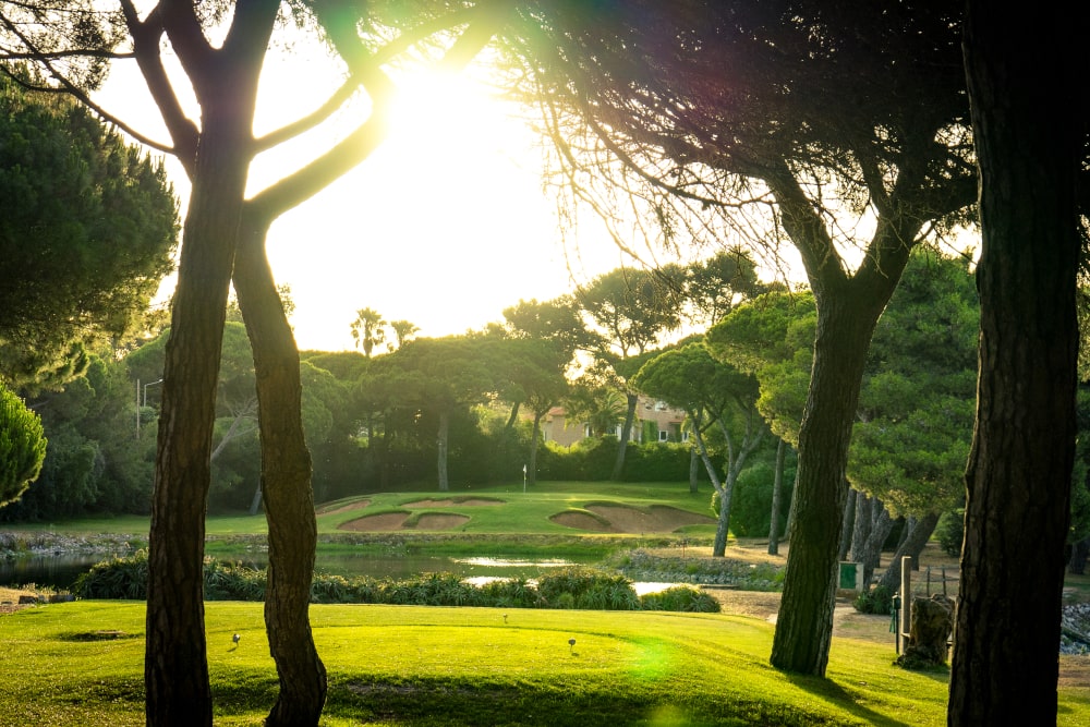 https://golftravelpeople.com/wp-content/uploads/2019/04/Onyria-Quinta-da-Marinha-Golf-Club-Cascais-Lisbon-Portugal-6.jpg