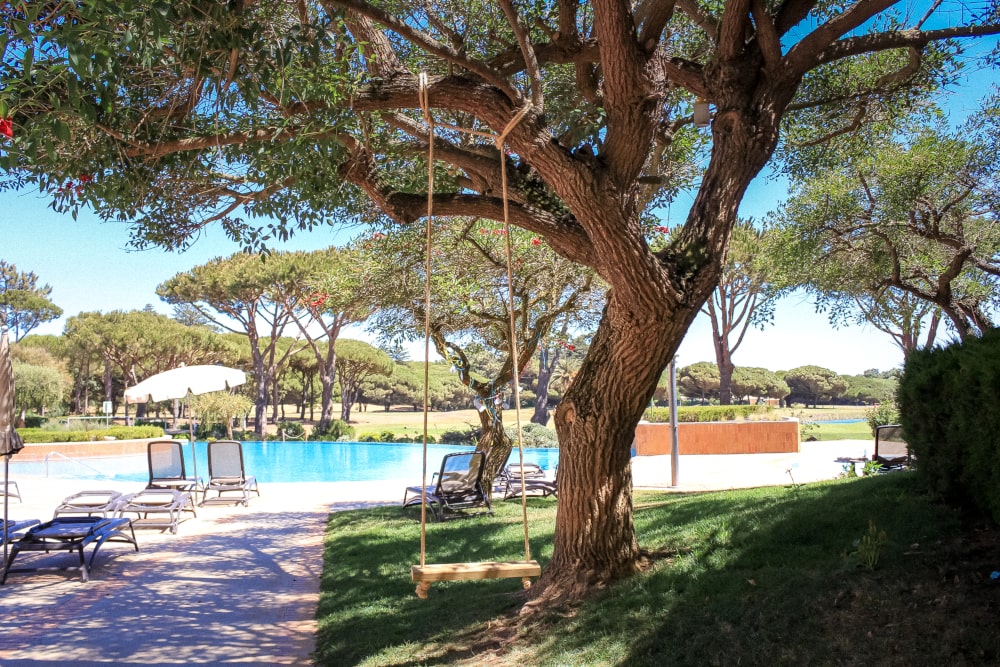 https://golftravelpeople.com/wp-content/uploads/2019/04/Onyria-Quinta-da-Marinha-Hotel-Cascais-Lisbon-Portugal-15.jpg