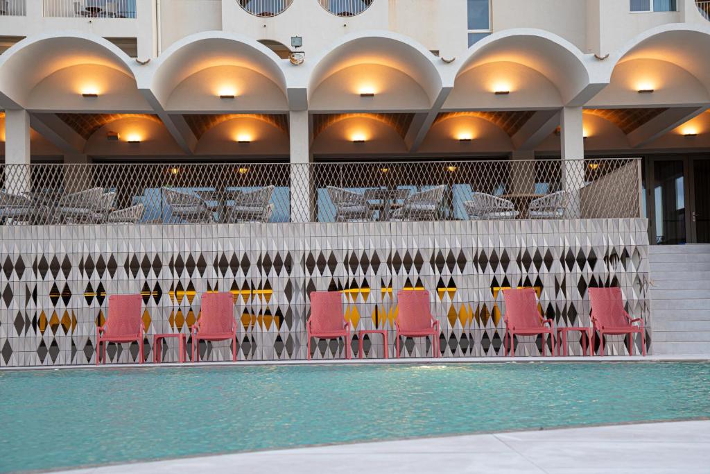 Ozadi Altura Beach Resort 4*
