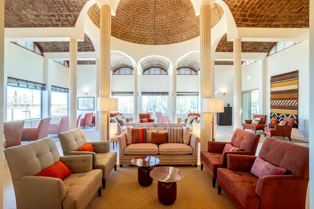 Ozadi Altura Beach Resort 4*