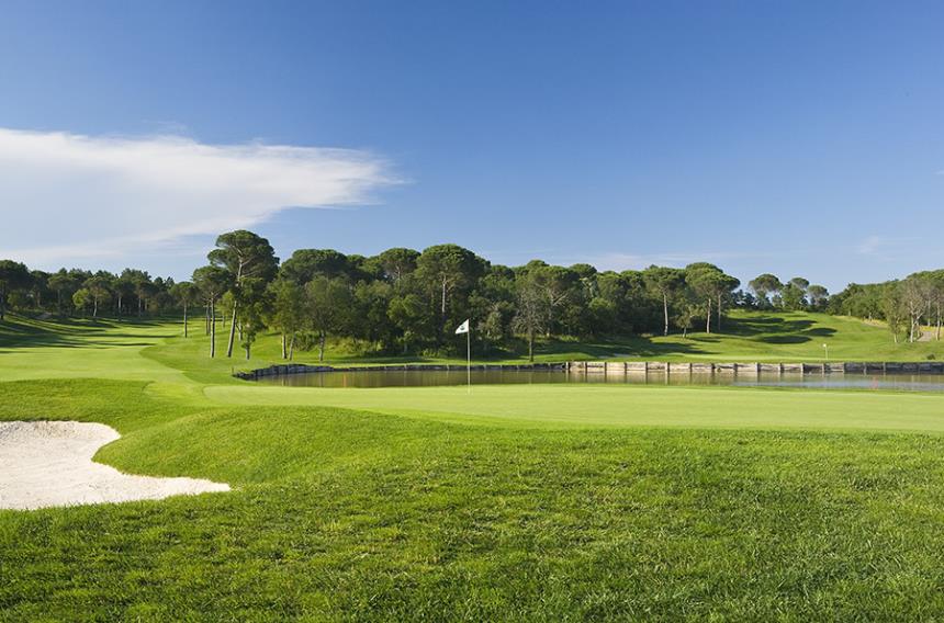 https://golftravelpeople.com/wp-content/uploads/2019/04/PGA-Catalunya-Stadium-Course-4.jpg