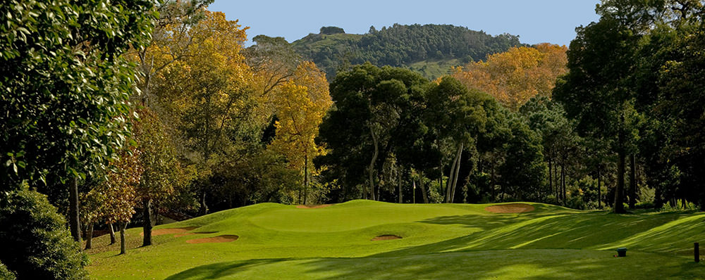 https://golftravelpeople.com/wp-content/uploads/2019/04/Palheiro-Golf-Club-Madeira-1-1.jpg