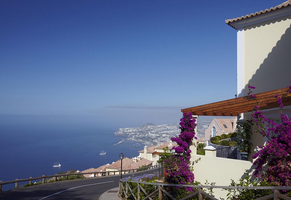 https://golftravelpeople.com/wp-content/uploads/2019/04/Palheiro-Village-Villas-and-Apartments-Madeira-9.jpg