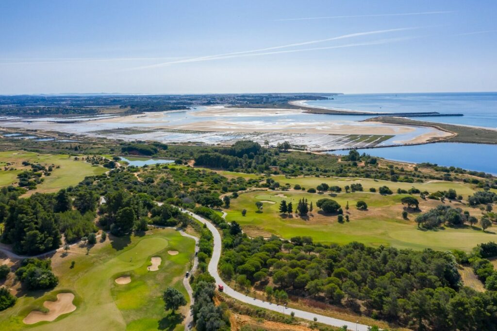 https://golftravelpeople.com/wp-content/uploads/2019/04/Palmares-Oecean-Living-and-Golf-Palmares-Golf-Club-Lagos-West-Algarve-35-1024x681.jpg