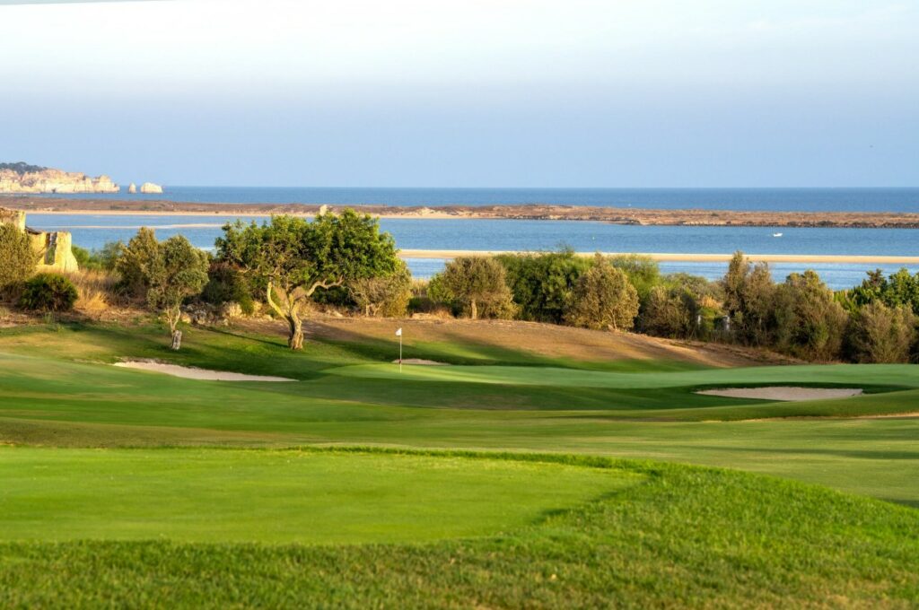 https://golftravelpeople.com/wp-content/uploads/2019/04/Palmares-Oecean-Living-and-Golf-Palmares-Golf-Club-Lagos-West-Algarve-40-1024x680.jpg