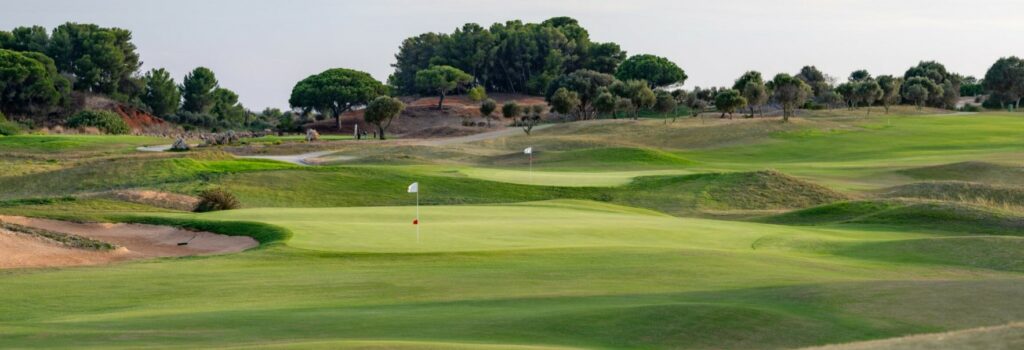 https://golftravelpeople.com/wp-content/uploads/2019/04/Palmares-Oecean-Living-and-Golf-Palmares-Golf-Club-Lagos-West-Algarve-41-1024x350.jpg