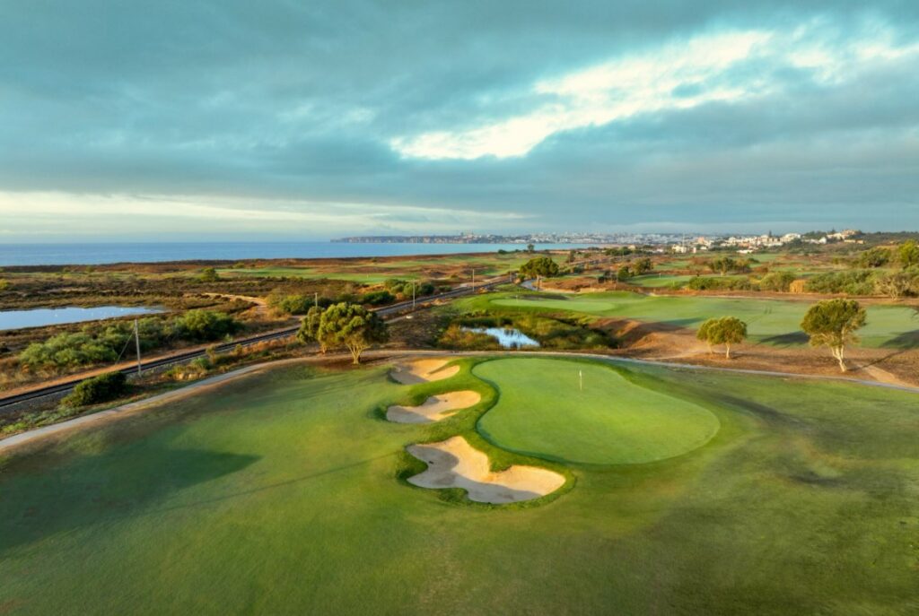 https://golftravelpeople.com/wp-content/uploads/2019/04/Palmares-Oecean-Living-and-Golf-Palmares-Golf-Club-Lagos-West-Algarve-54-1024x687.jpg