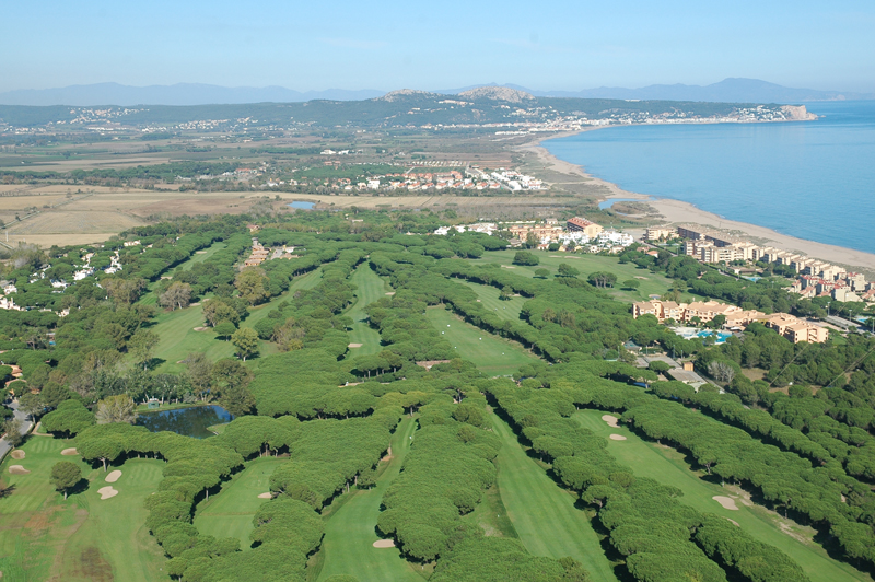 https://golftravelpeople.com/wp-content/uploads/2019/04/Pals-Golf-Club-Girona-Costa-Brava-16.jpg