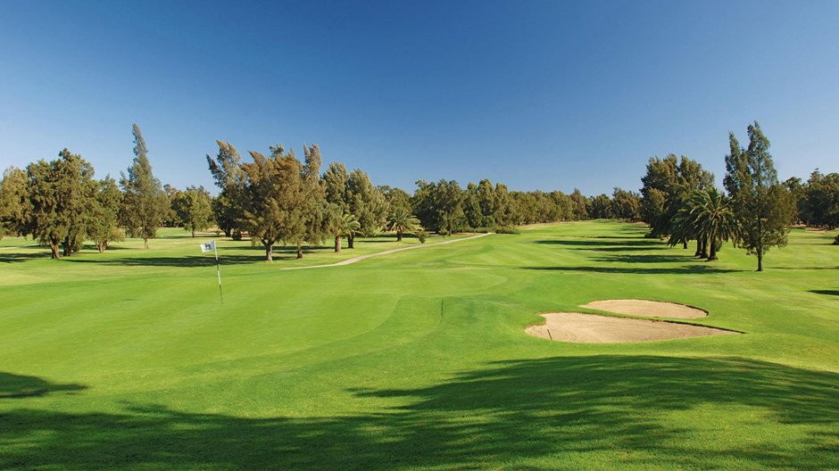 https://golftravelpeople.com/wp-content/uploads/2019/04/Penina-Golf-Resort-Henry-Cotton-Championship-Course-11.jpg