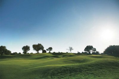 https://golftravelpeople.com/wp-content/uploads/2019/04/Pestana-Pinta-Golf-Club-6-400x267.jpg