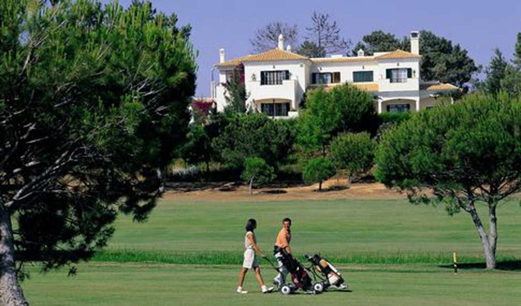 https://golftravelpeople.com/wp-content/uploads/2019/04/Pestana-Vila-Sol-Golf-Club-12-1-1024x602.jpg