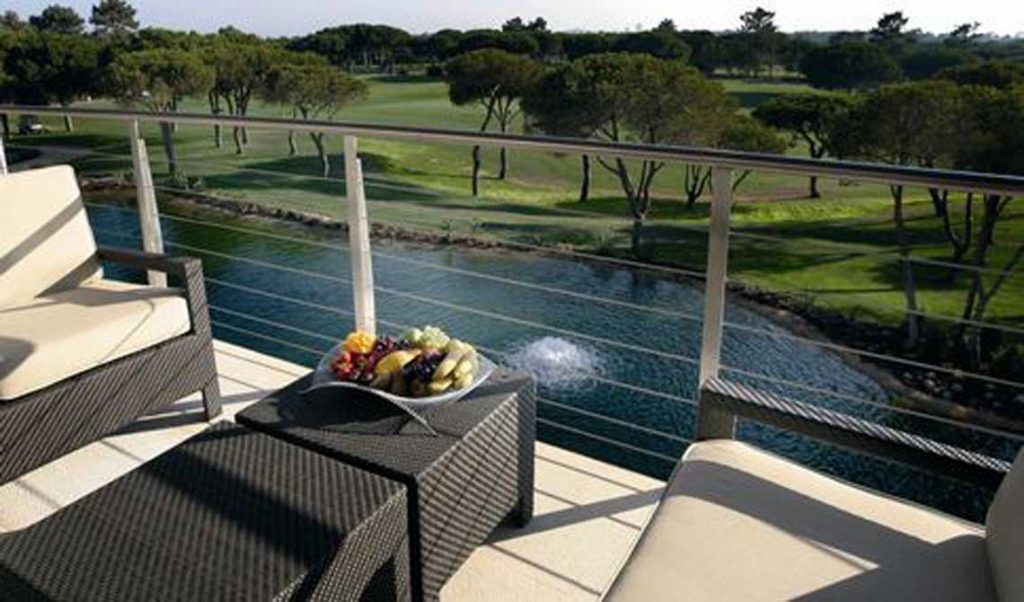 https://golftravelpeople.com/wp-content/uploads/2019/04/Pestana-Vila-Sol-Hotel-10-1024x602.jpg