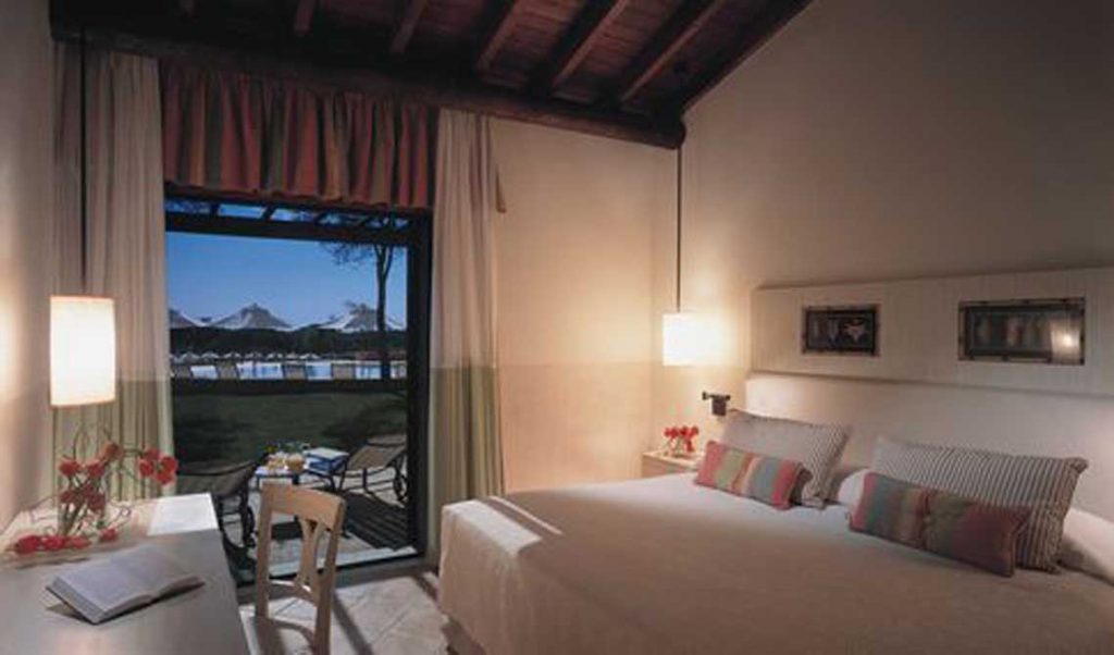 https://golftravelpeople.com/wp-content/uploads/2019/04/Pestana-Vila-Sol-Hotel-9-1024x602.jpg