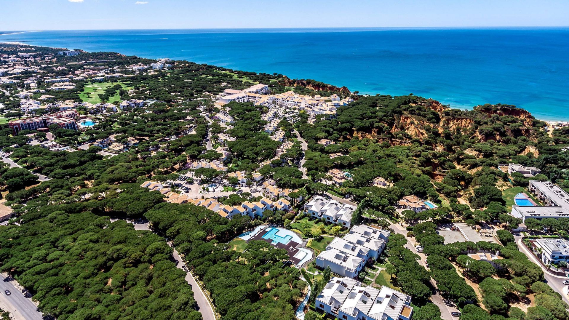 Pine Cliffs Hotel, a Luxury Collection Resort 5*