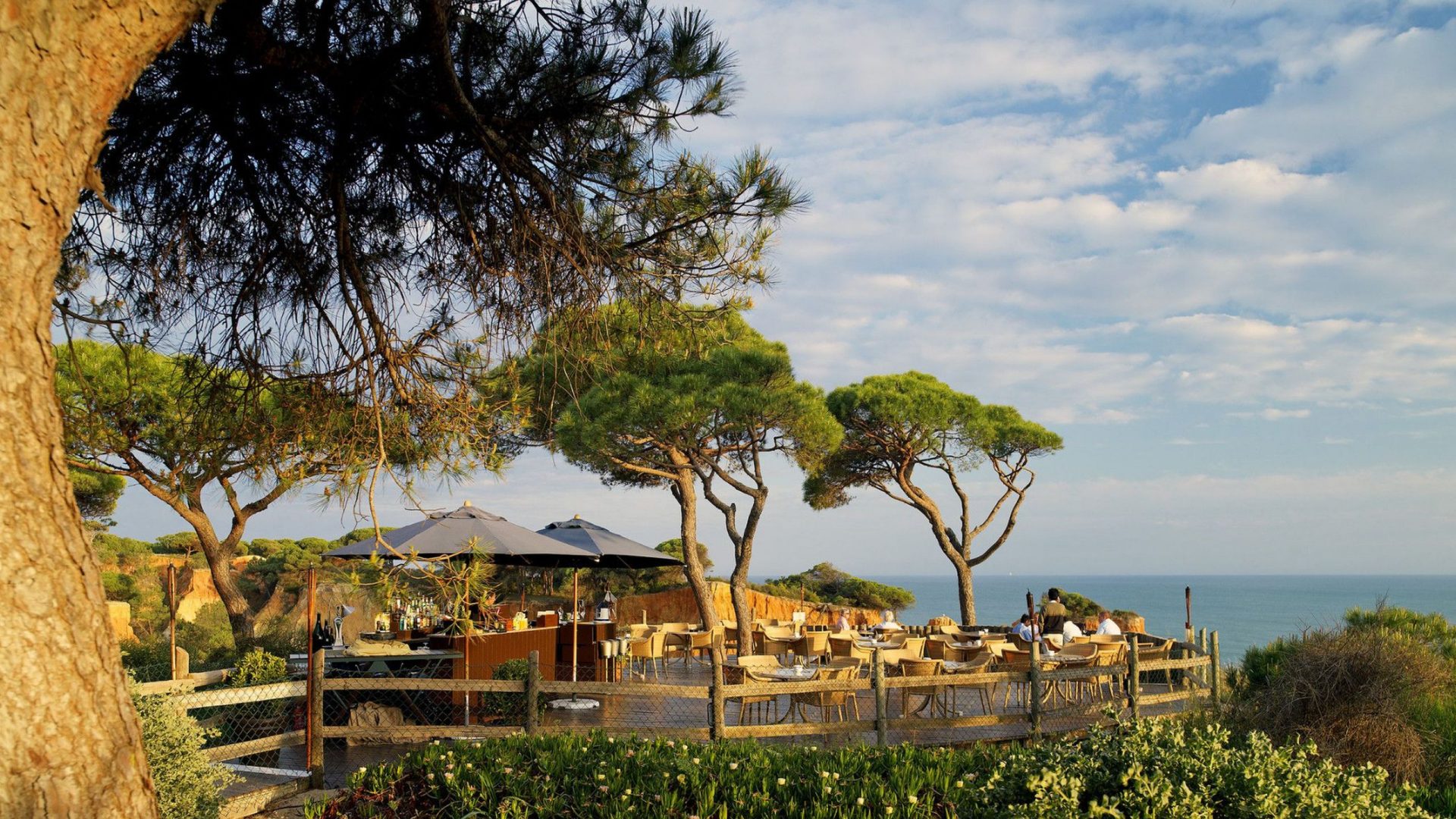 Pine Cliffs Hotel, a Luxury Collection Resort 5*