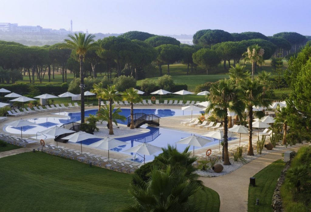 https://golftravelpeople.com/wp-content/uploads/2019/04/Precise-Resort-El-Rompido-Swimming-Pools-5-1024x697.jpg