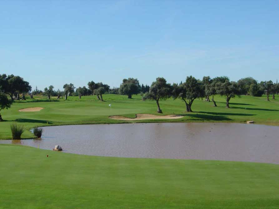 https://golftravelpeople.com/wp-content/uploads/2019/04/Quinta-da-Cima-Golf-Club-12.jpg