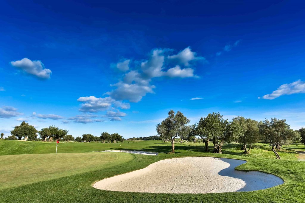 https://golftravelpeople.com/wp-content/uploads/2019/04/Quinta-da-Cima-Golf-Club-New-26-1024x683.jpg