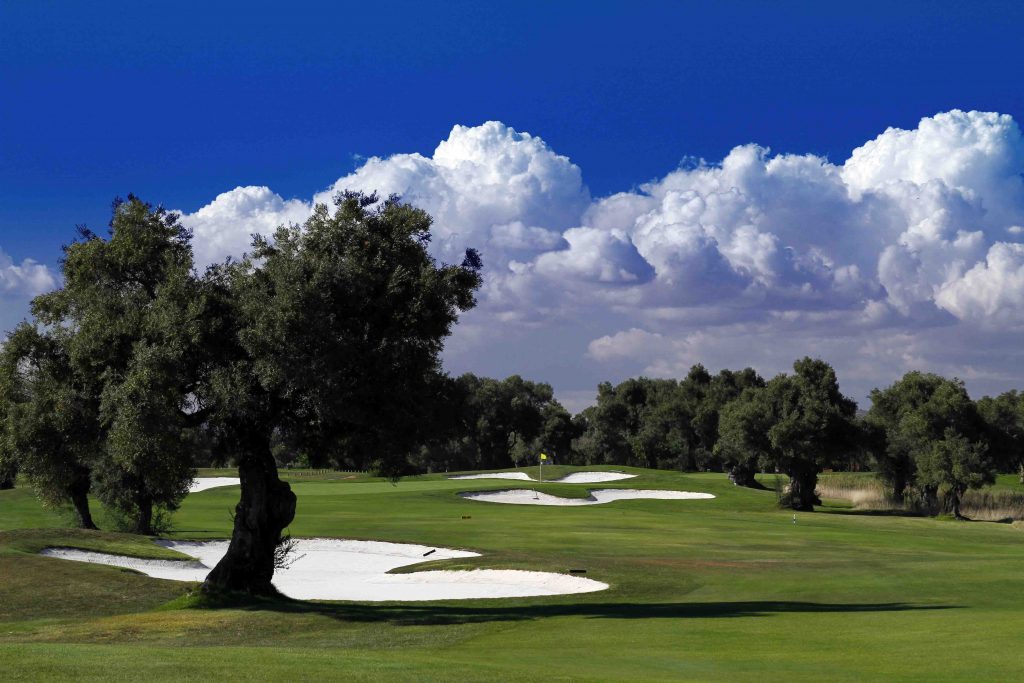 https://golftravelpeople.com/wp-content/uploads/2019/04/Quinta-da-Cima-Golf-Club-New-36-1024x683.jpg