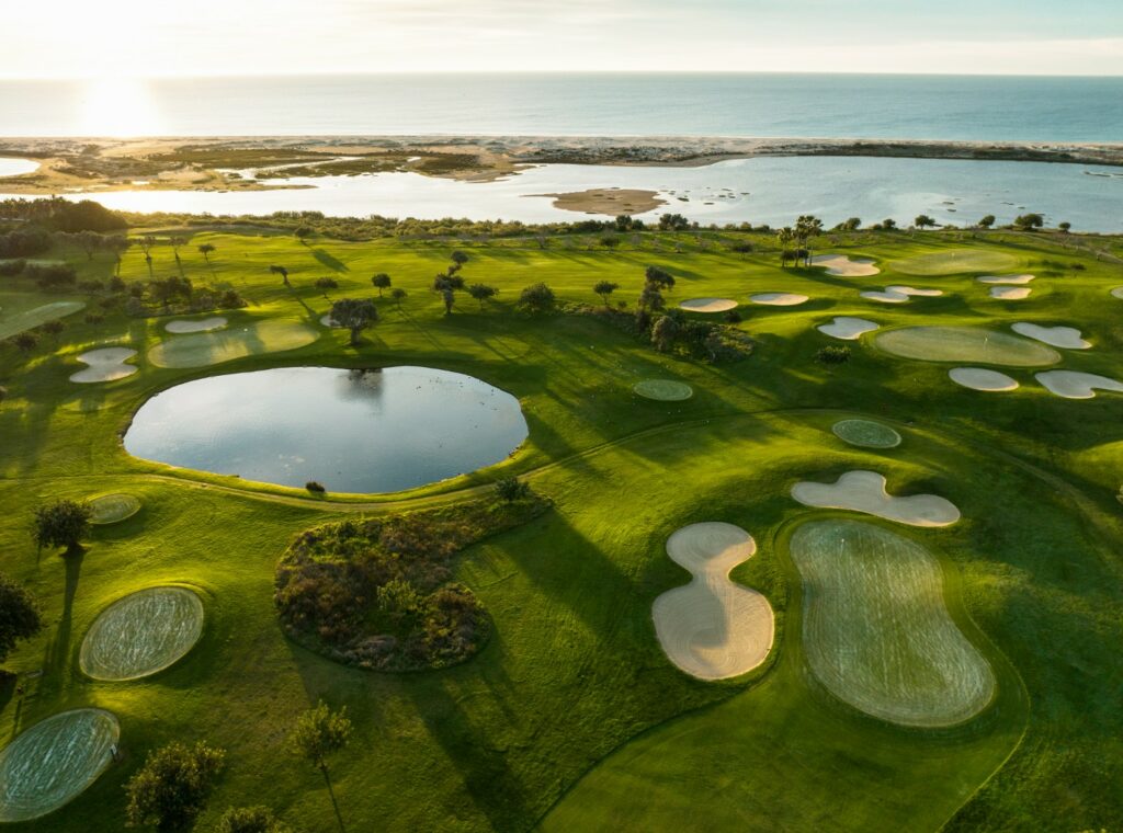 https://golftravelpeople.com/wp-content/uploads/2019/04/Quinta-da-Ria-and-Quinta-da-Cima-golf-courses-at-Robinson-Club-Quinta-da-Ria-East-Algarve-Portugal-12-1024x760.jpg