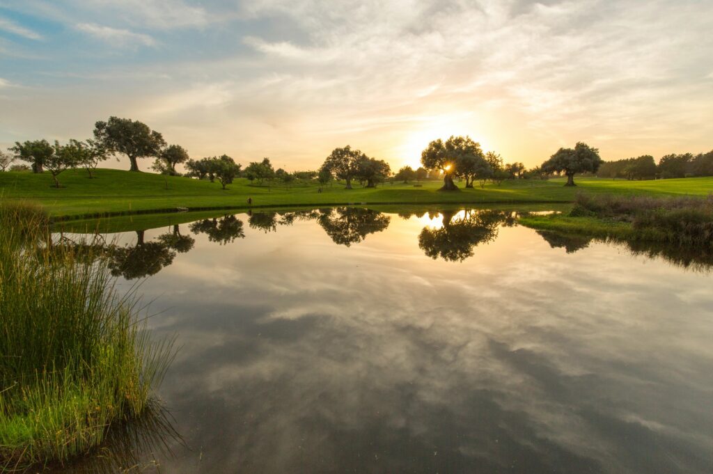 https://golftravelpeople.com/wp-content/uploads/2019/04/Quinta-da-Ria-and-Quinta-da-Cima-golf-courses-at-Robinson-Club-Quinta-da-Ria-East-Algarve-Portugal-2-1024x681.jpg