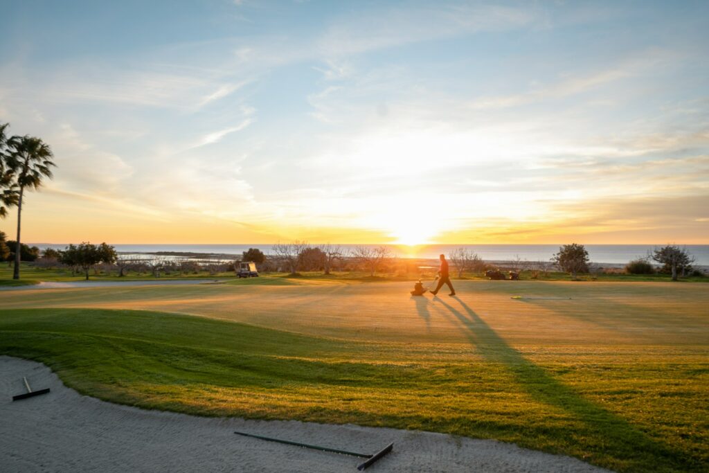 https://golftravelpeople.com/wp-content/uploads/2019/04/Quinta-da-Ria-and-Quinta-da-Cima-golf-courses-at-Robinson-Club-Quinta-da-Ria-East-Algarve-Portugal-9-1024x683.jpg