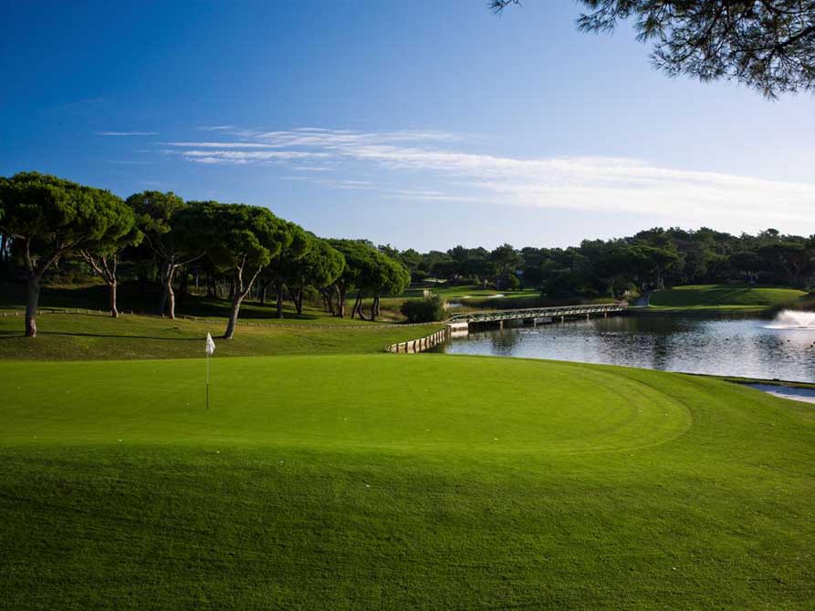 https://golftravelpeople.com/wp-content/uploads/2019/04/Quinta-do-Lago-Golf-Club-South-10.jpg
