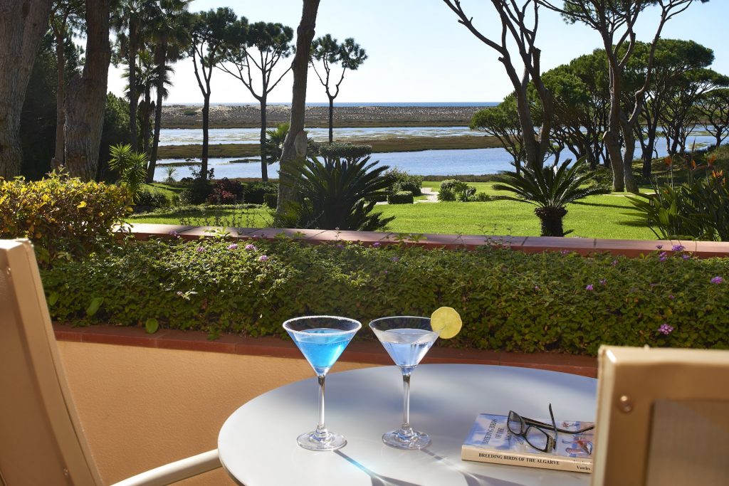 https://golftravelpeople.com/wp-content/uploads/2019/04/Quinta-do-Lago-Hotel-New-Algarve-Portugal-105-1024x683.jpg