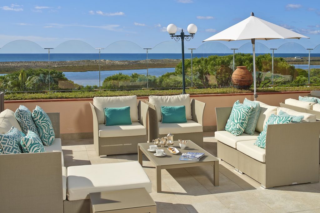 https://golftravelpeople.com/wp-content/uploads/2019/04/Quinta-do-Lago-Hotel-New-Algarve-Portugal-64-1024x683.jpg