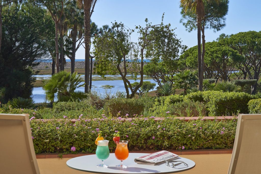 https://golftravelpeople.com/wp-content/uploads/2019/04/Quinta-do-Lago-Hotel-New-Algarve-Portugal-73-1024x683.jpg