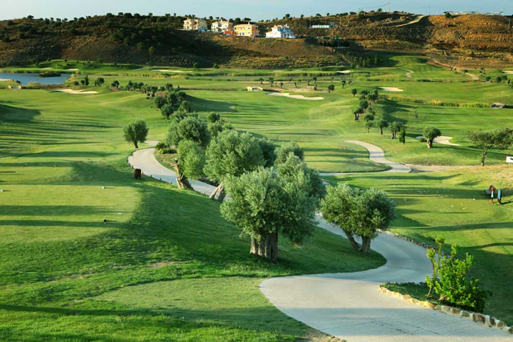 https://golftravelpeople.com/wp-content/uploads/2019/04/Quinta-do-Vale-Golf-Club-3.jpg