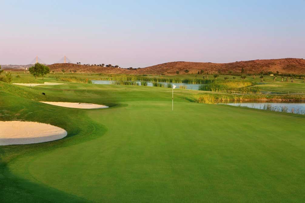 https://golftravelpeople.com/wp-content/uploads/2019/04/Quinta-do-Vale-Golf-Club-5.jpg