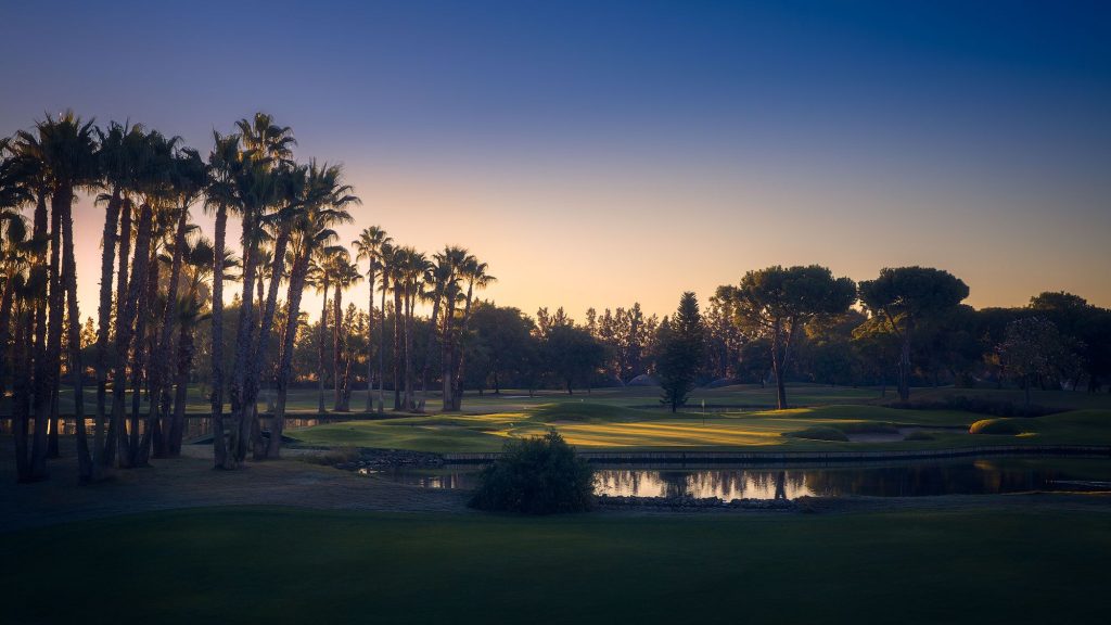 https://golftravelpeople.com/wp-content/uploads/2019/04/Real-Club-Seville-19-1024x576.jpeg