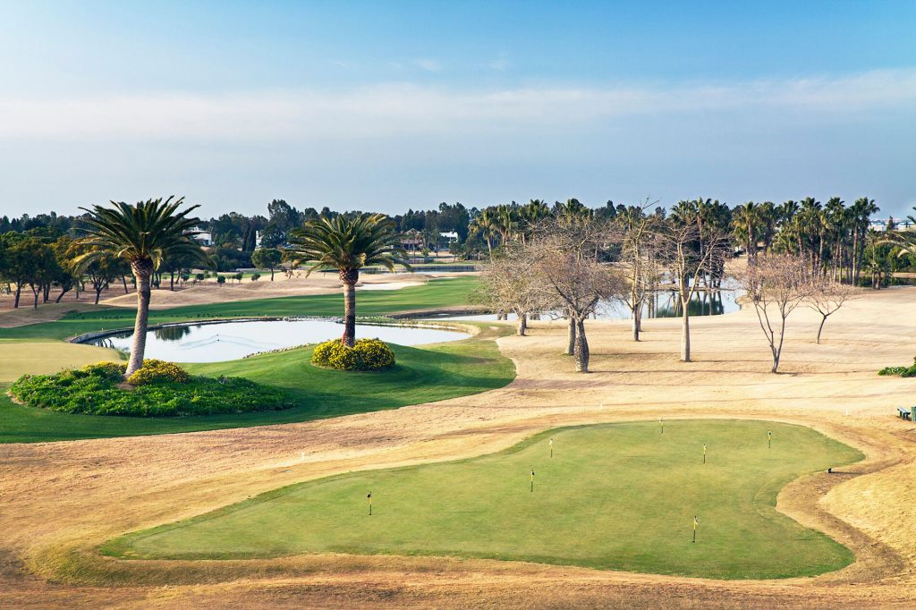 https://golftravelpeople.com/wp-content/uploads/2019/04/Real-Club-Seville-Winter-Conditions-1-1024x682.jpeg
