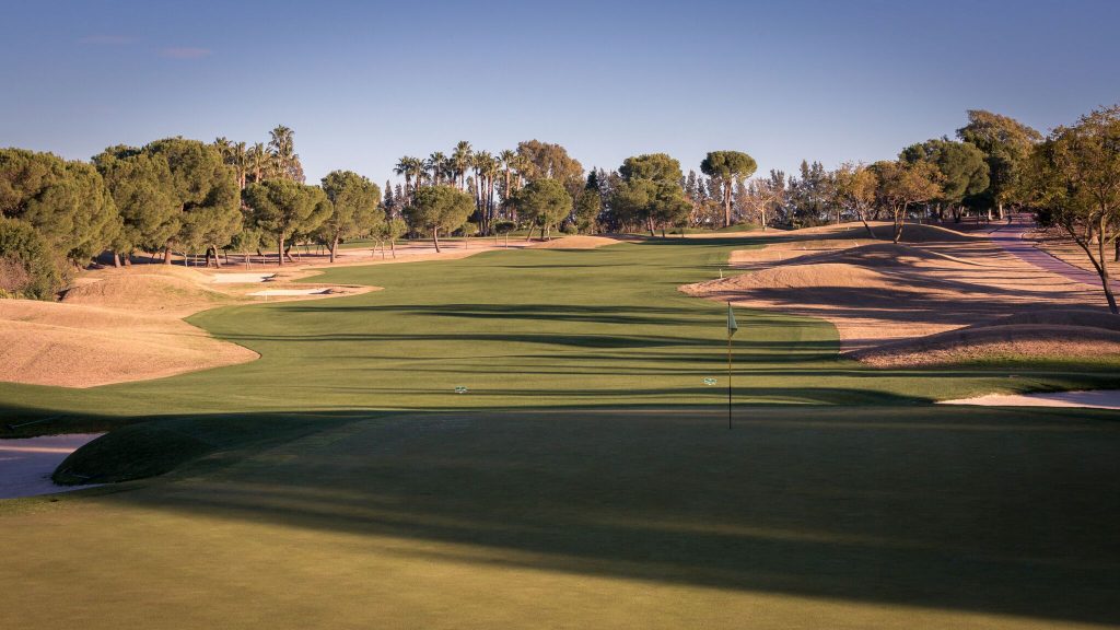 https://golftravelpeople.com/wp-content/uploads/2019/04/Real-Club-Seville-Winter-Conditions-11-1024x576.jpeg