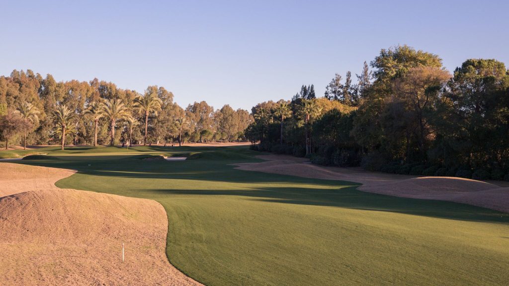 https://golftravelpeople.com/wp-content/uploads/2019/04/Real-Club-Seville-Winter-Conditions-8-1024x576.jpeg