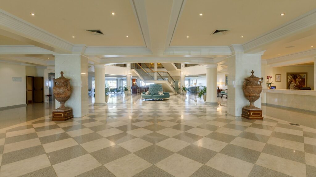https://golftravelpeople.com/wp-content/uploads/2019/04/Ria-Park-Hotel-and-Spa-Quinta-do-Lago-Algarve-Portugal-4-1024x576.jpg