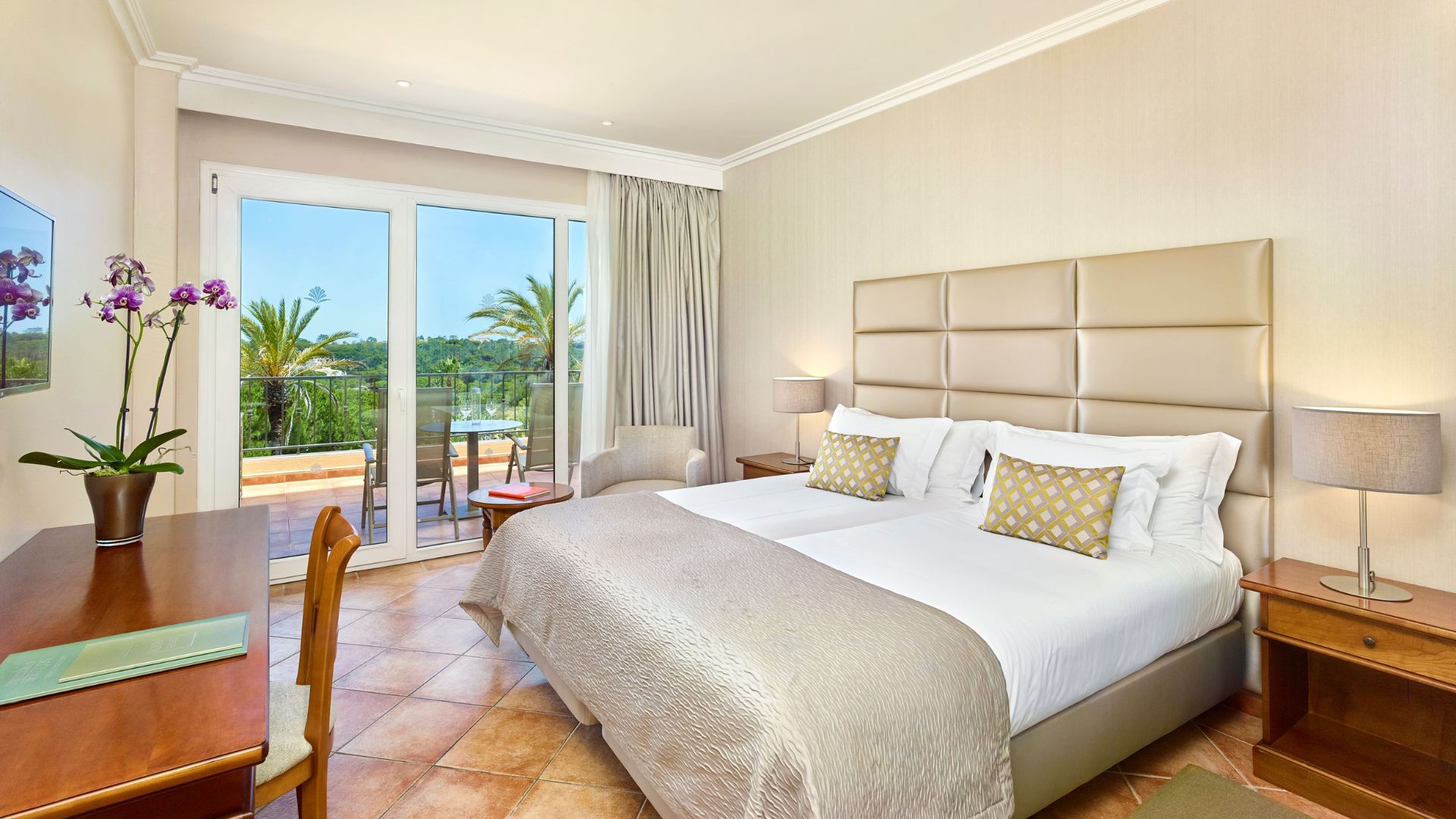 Ria Park Hotel 5*