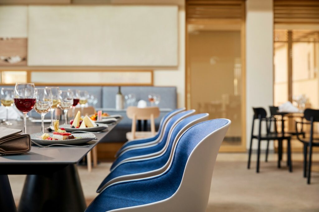 https://golftravelpeople.com/wp-content/uploads/2019/04/Robinson-Club-Quinta-da-Ria-East-Algarve-Portugal-Bars-and-Restaurants-9-1024x681.jpg