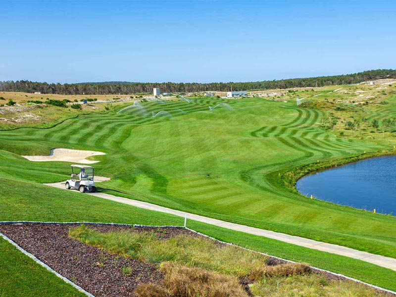 https://golftravelpeople.com/wp-content/uploads/2019/04/Royal-Obidos-Golf-Club-14.jpg